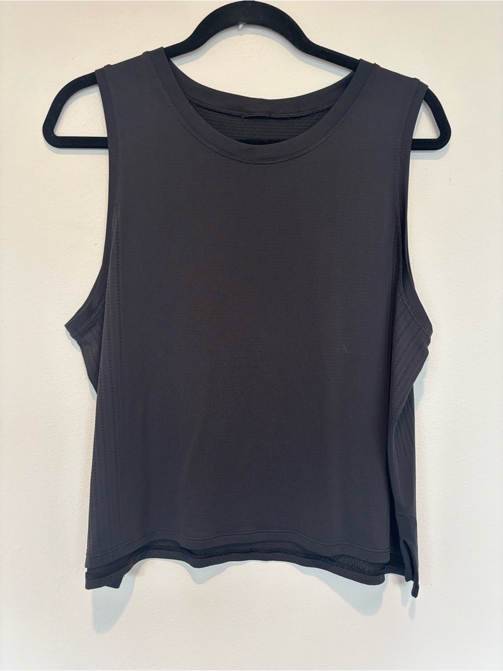 lululemon athletica Women’s Sleeveless Tank Top - Black